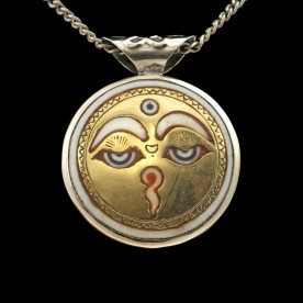 Doppelseitiges Amulett mit Buddhas Augen, Sonne und Mantra