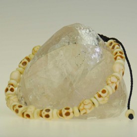 Skull bracelet made of earthenware and bones